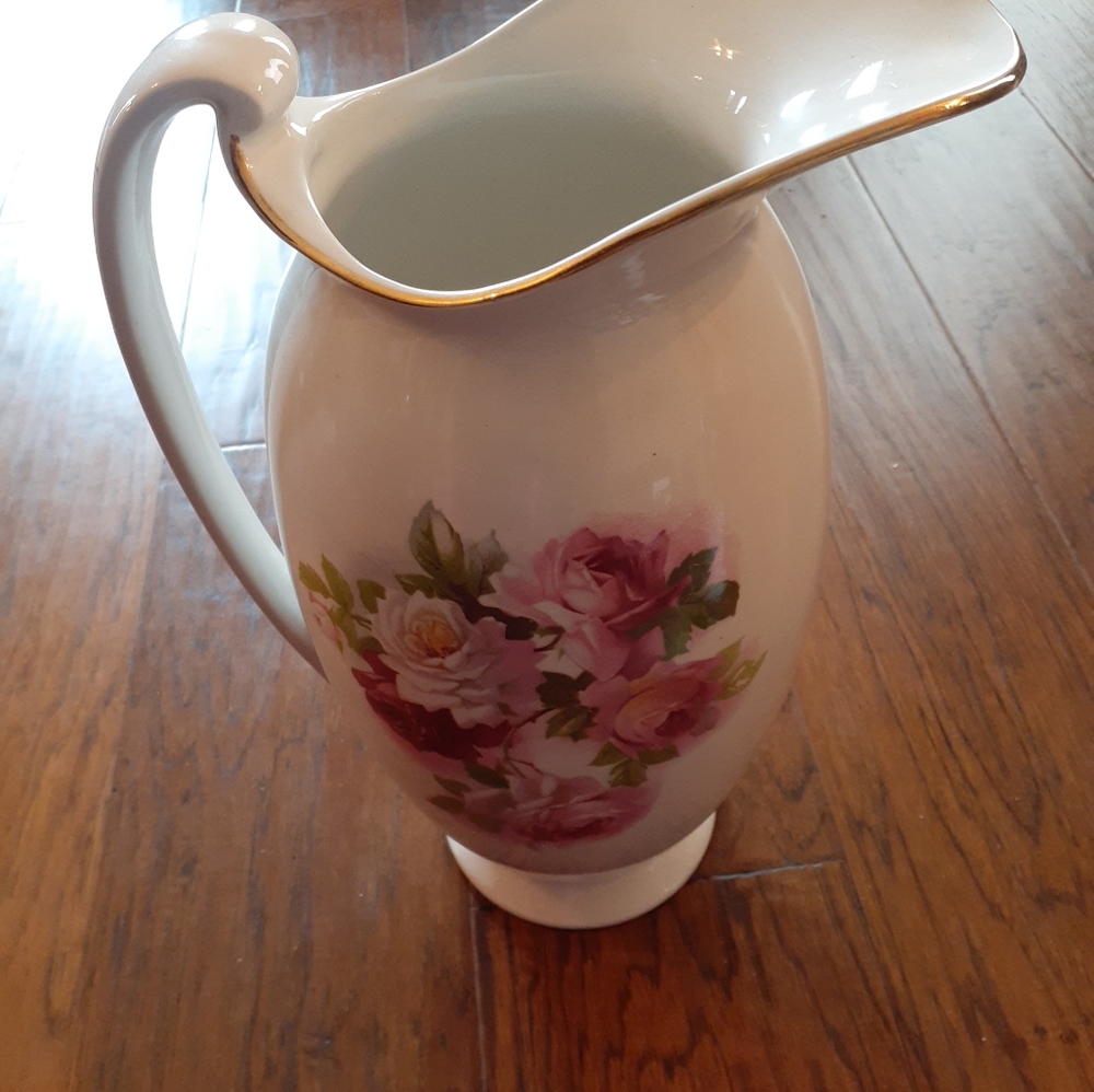EXQUISITE VTG Myott Porcelain England 14" Tall Floral Pitcher.
